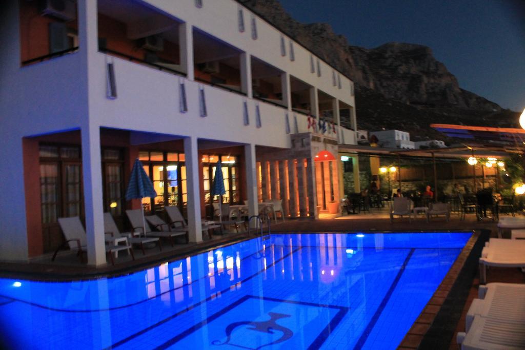 Hotel Philoxenia マスーリー エクステリア 写真